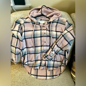 American Eagle Hooded Flannel ✨